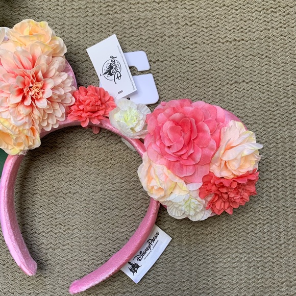 DISNEY | Flower Ears Headband - Picture 4 of 5